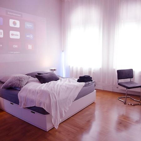 Huge Apartment With Home Cinema And Kitchen In Friedrichshain Berlim Exterior foto